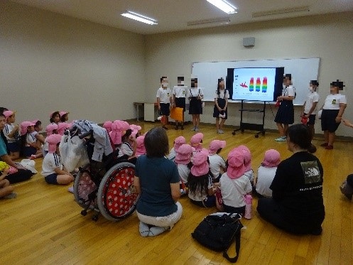 鳴滝小学校交流5歳児