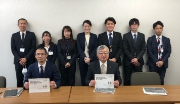 プロジェクトチーム提言時の写真1