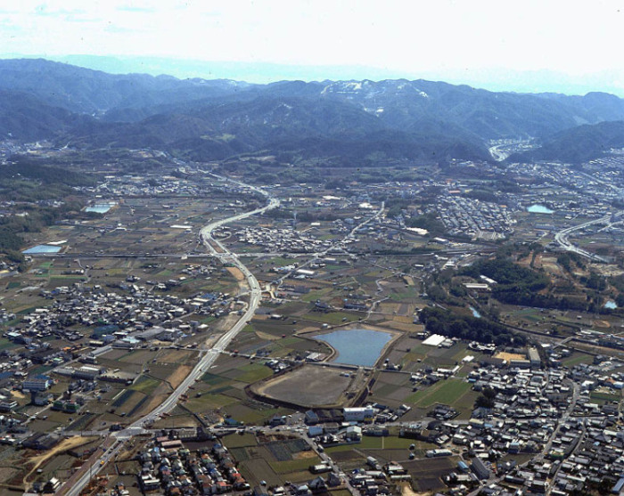 (写真)男里遺跡航空写真