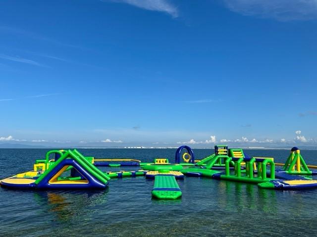SENNAN LONG PARK 海のマルシェ 水上アスレチック