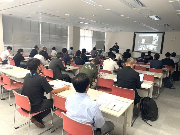 津山市総務部財産活用課長川口氏の講演