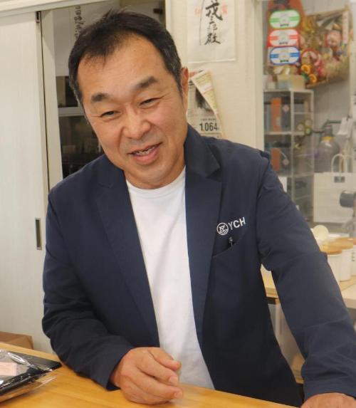 吉田代表（店内）