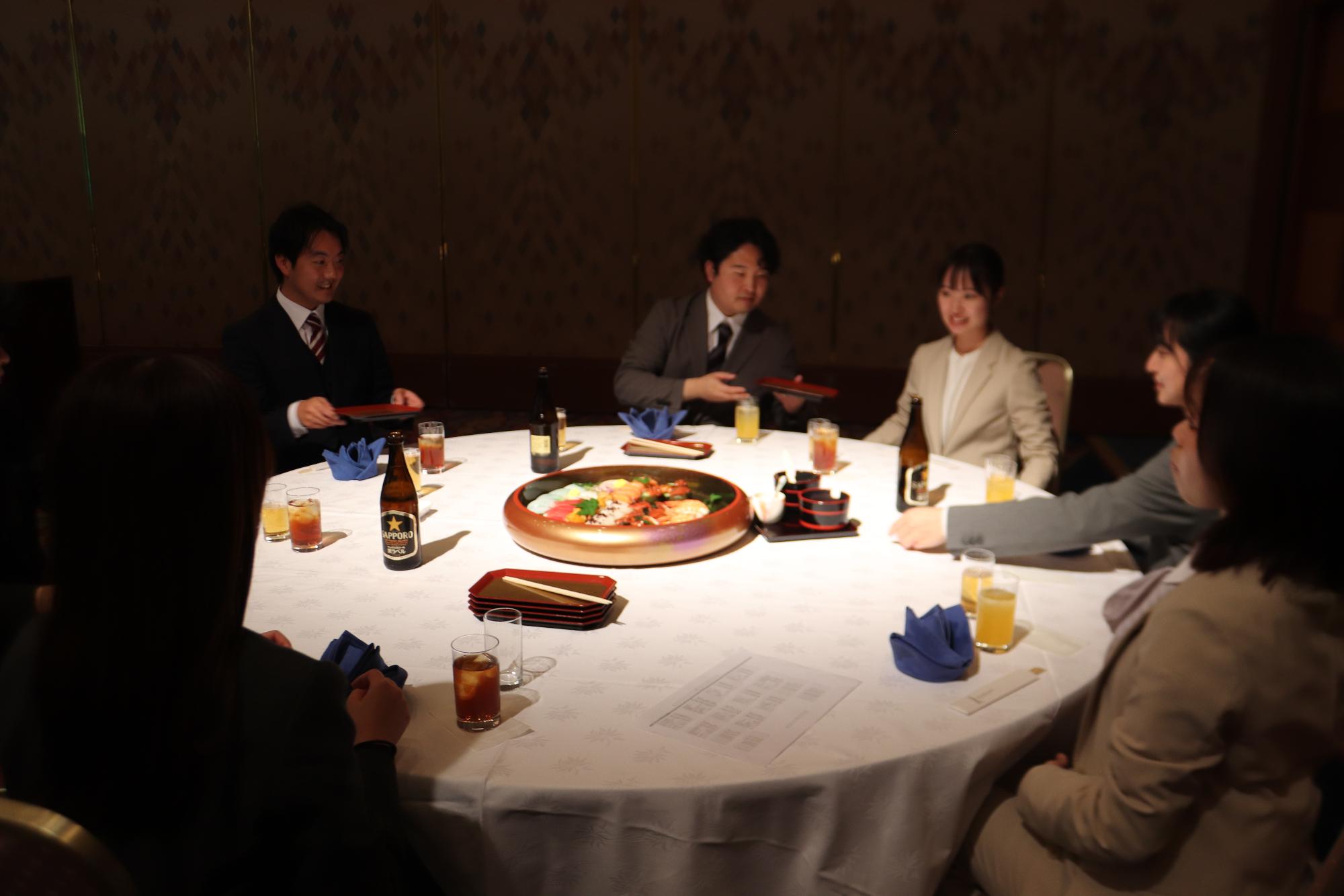 ハンワホームズ若手職員2