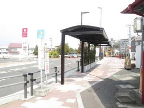 JR和泉砂川駅前