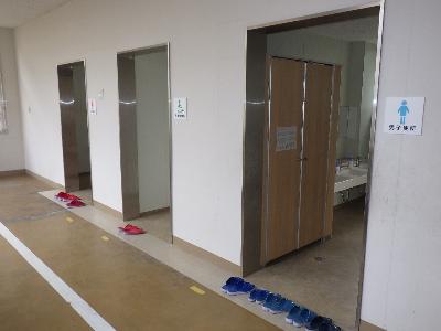 改修後のトイレ入り口