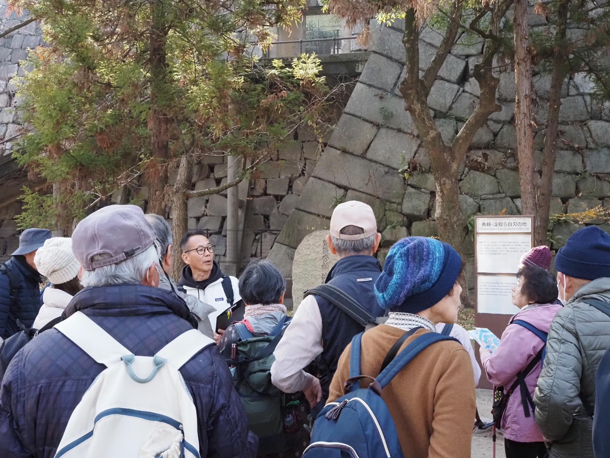 第5回「飛鳥時代の宮跡をめぐる2」秀頼と淀殿の碑