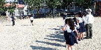 遊び広場なるたき大縄跳びをしているところ