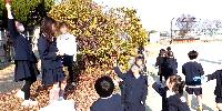 遊び広場いちおかシャボン玉をしている様子