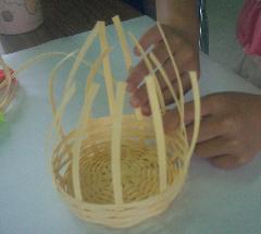 小物入れを制作中